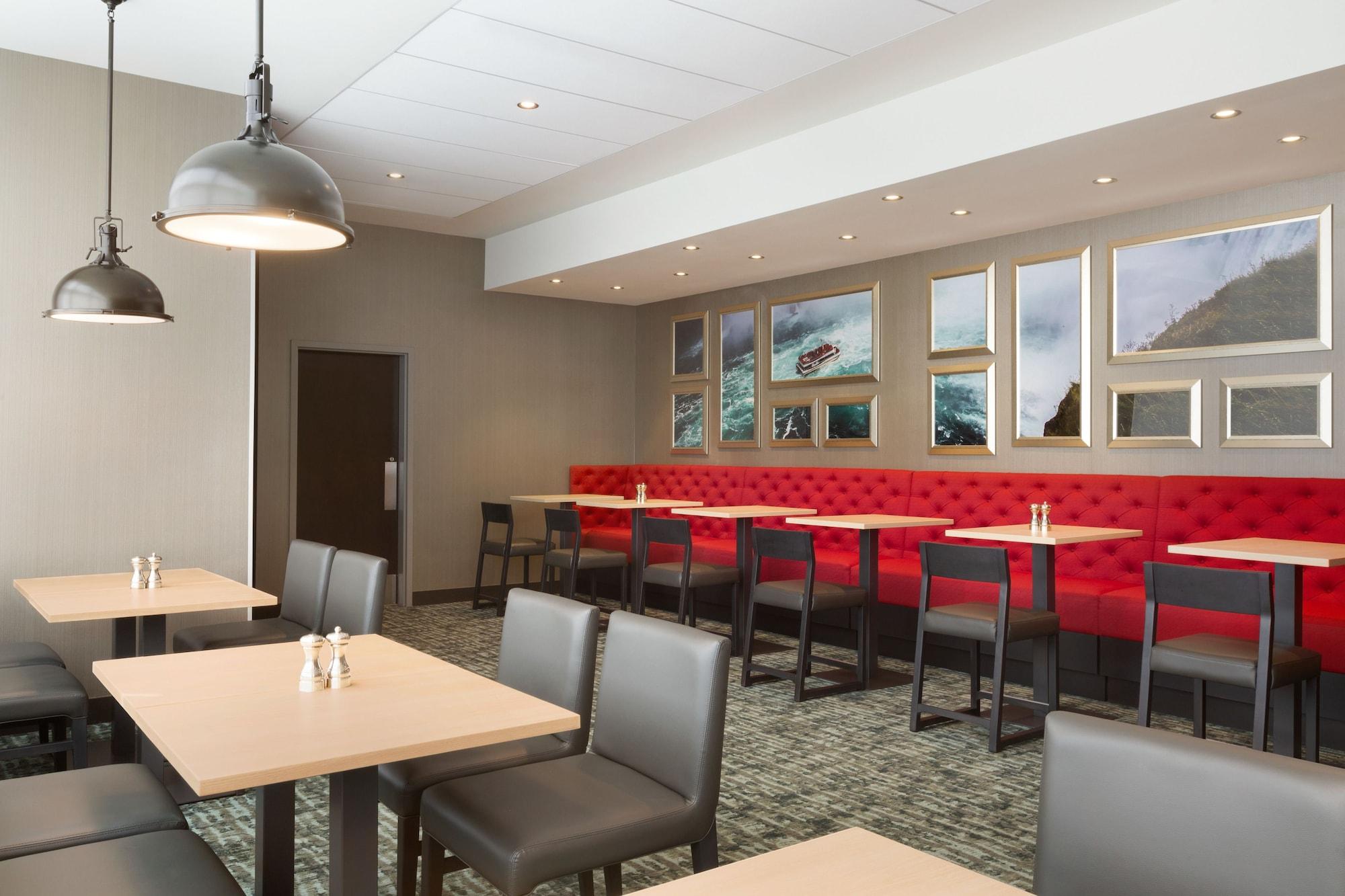 Hyatt Place Niagara Falls Exterior photo